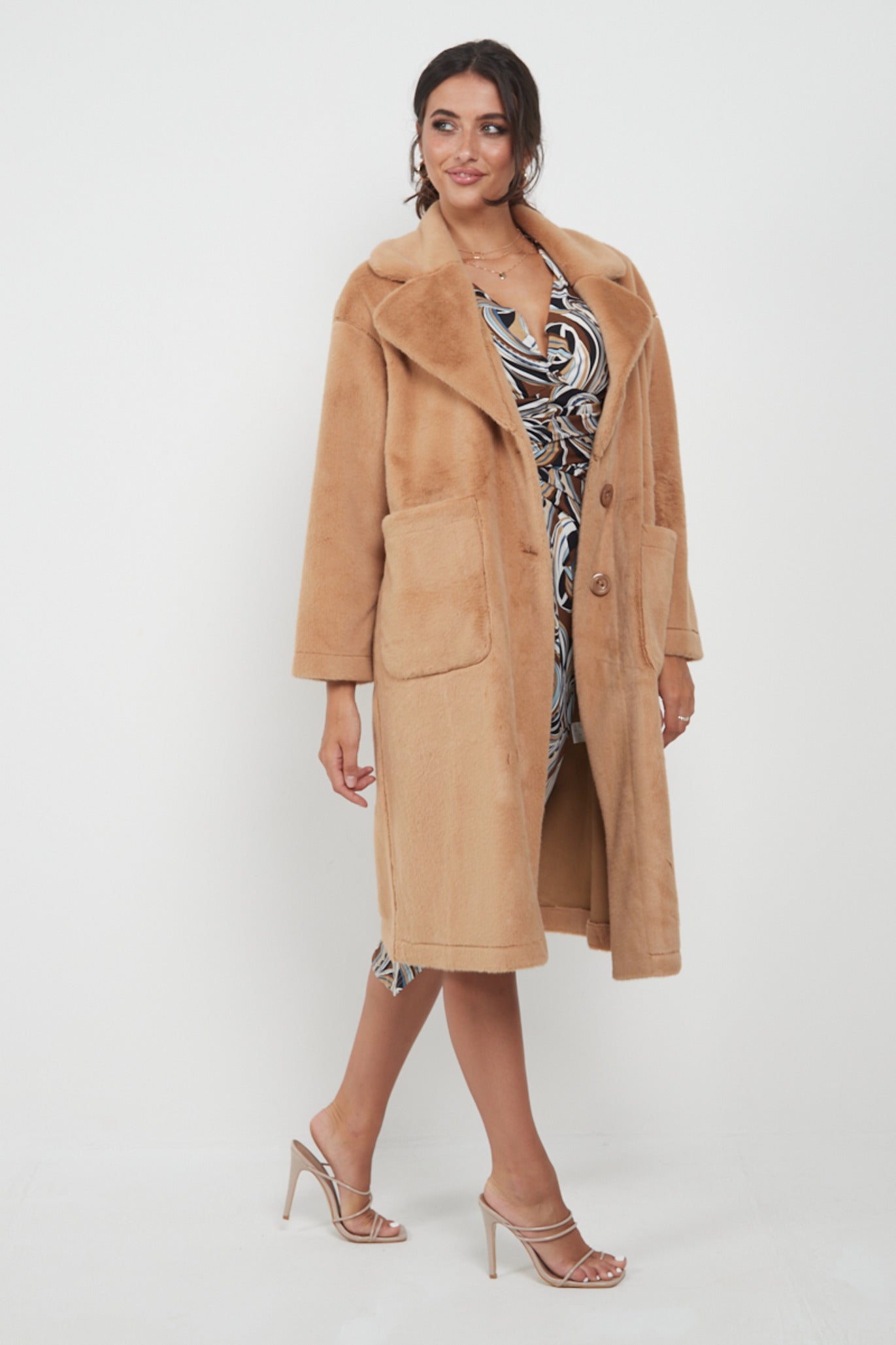 Angeleye Fluffy Soft Reversible Coat In Nude Brown