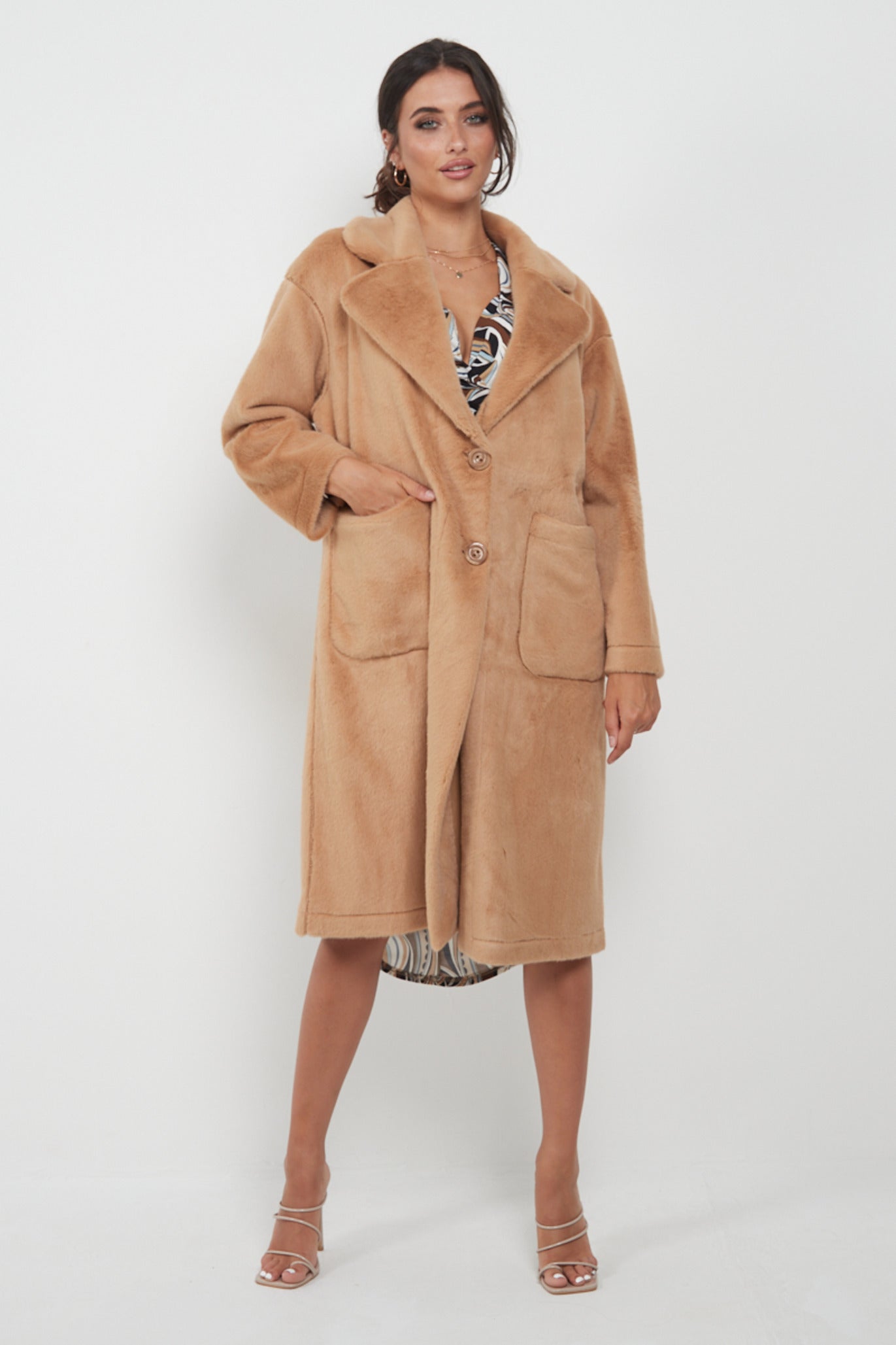 Angeleye Fluffy Soft Reversible Coat In Nude Brown