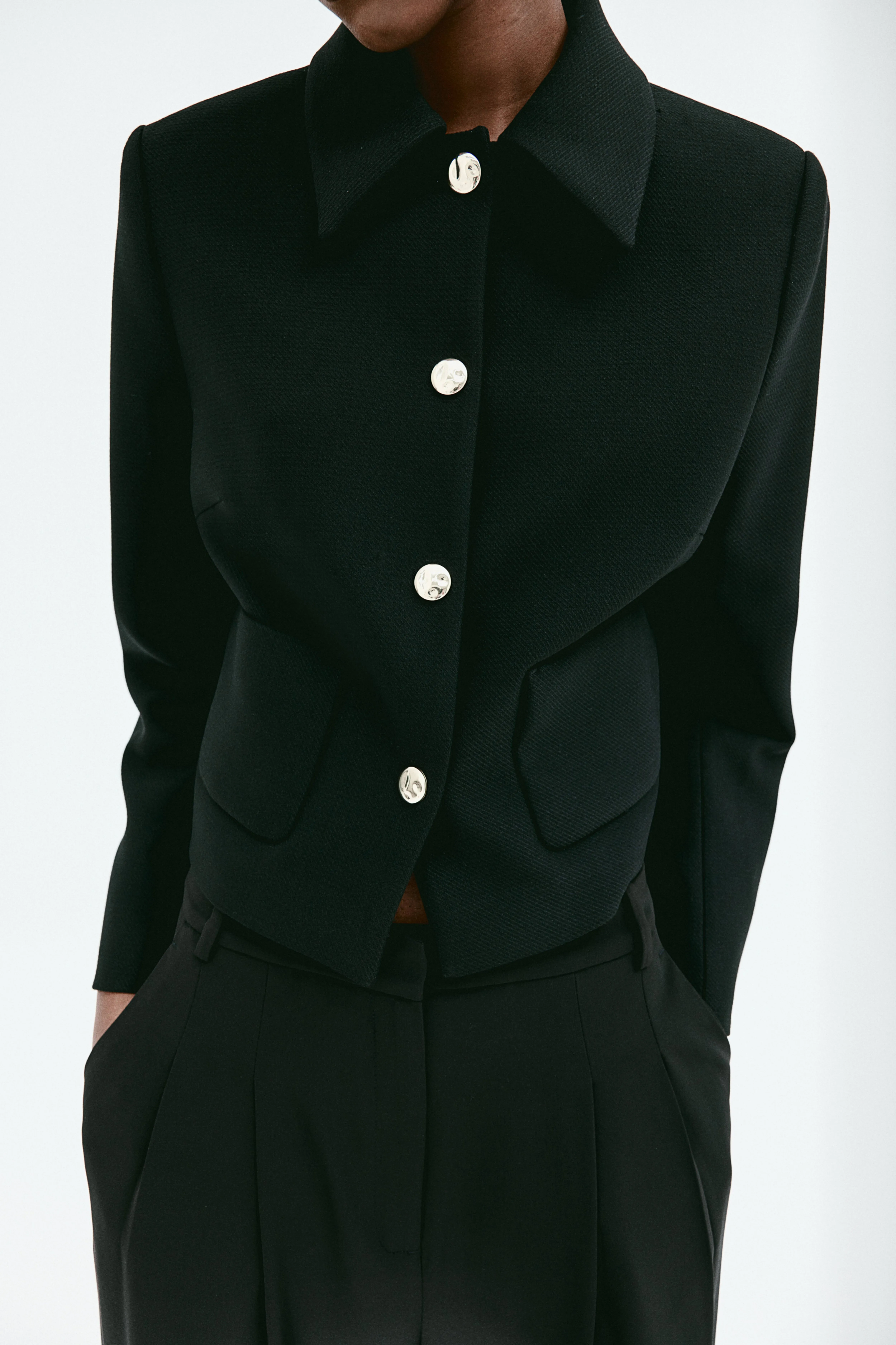 Button-detail jacket - Long sleeve - Short - Black - Ladies | H&M GB