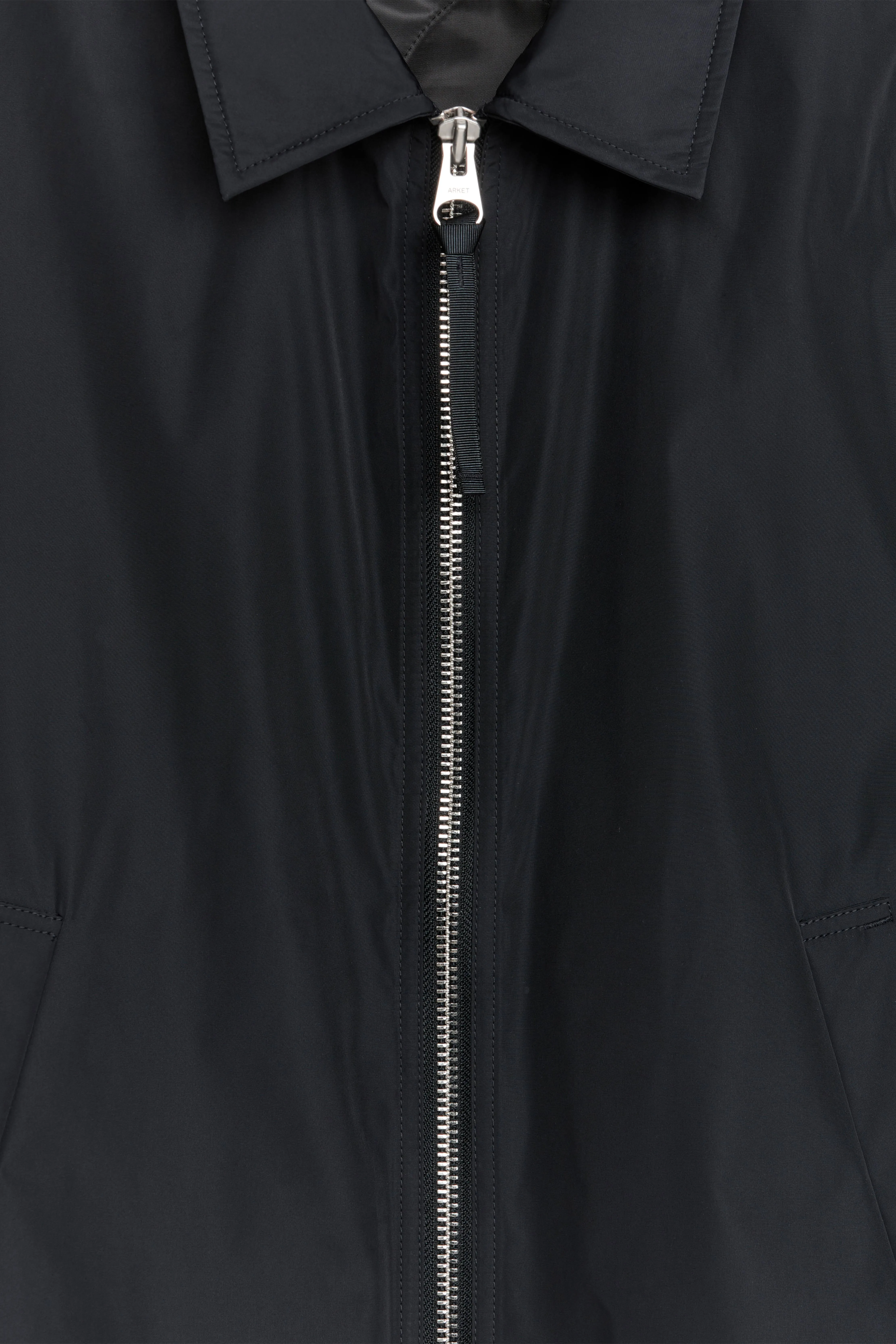 Drizzler Nylon Jacket - Long sleeve - Short - Dark Blue - Men | H&M GB