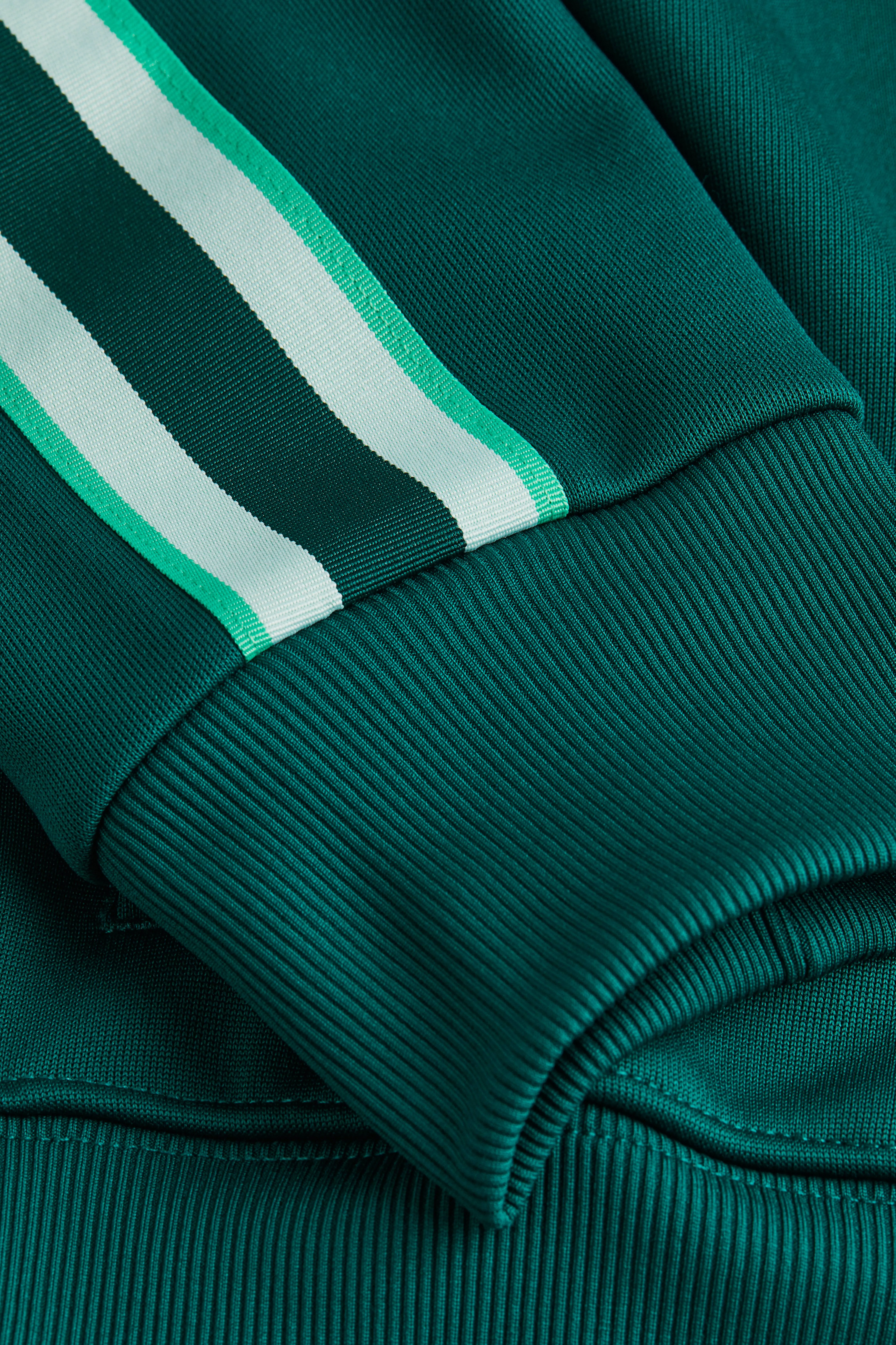 DryMove™ Track jacket - Long sleeve - Short - Dark green - Ladies | H&M GB