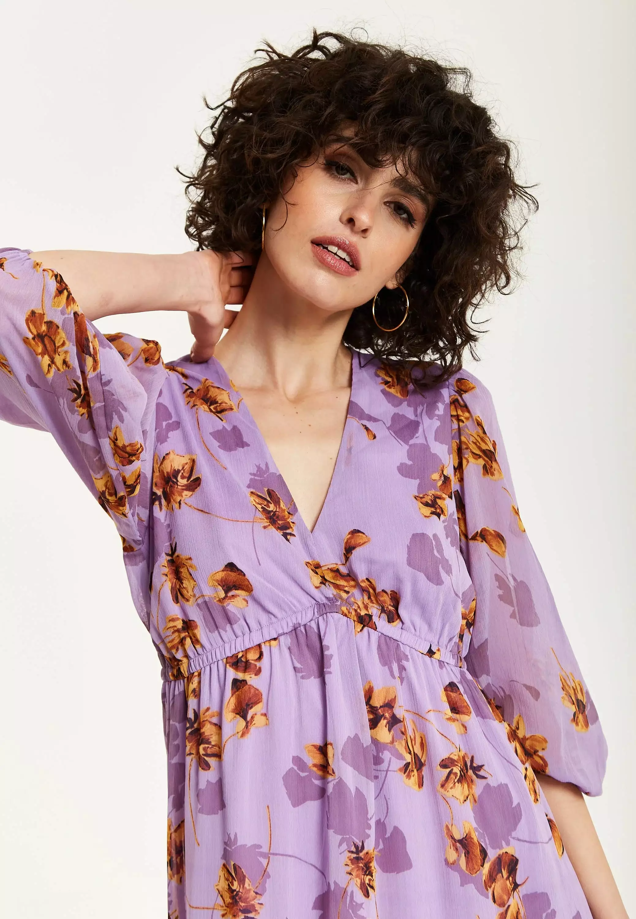 Liquorish Purple Floral V-neck Midi Dress