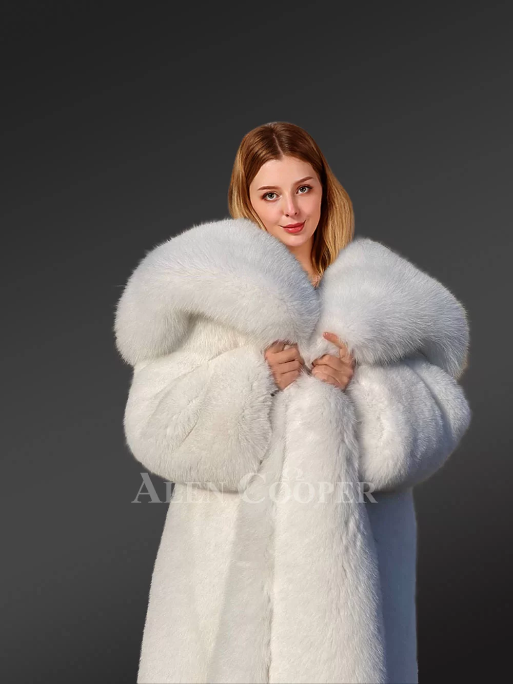 Long Coat Women Fox Fur in White