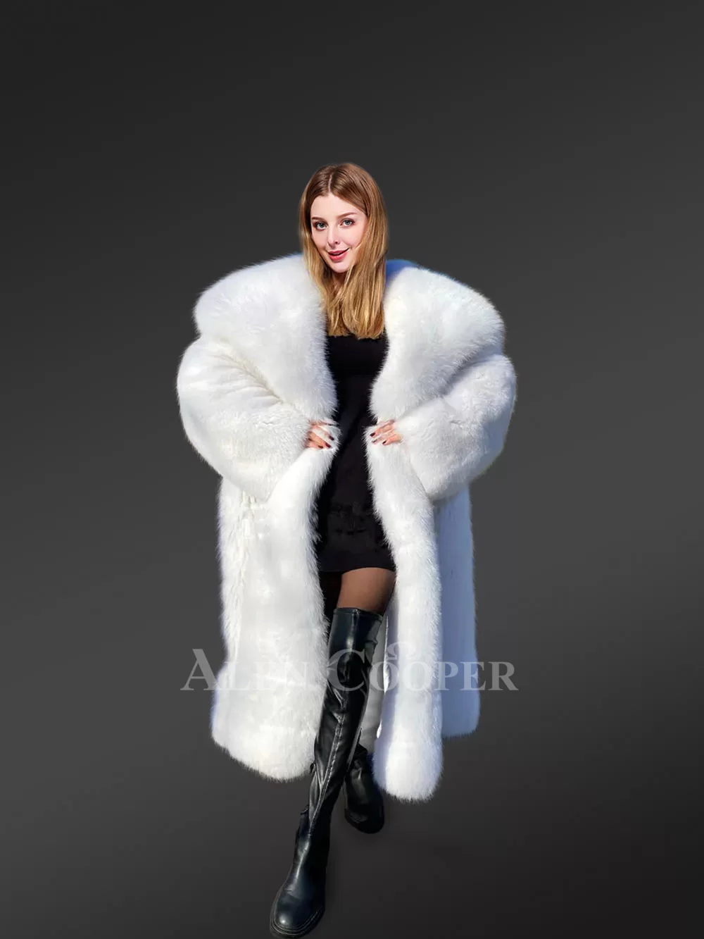 Long Coat Women Fox Fur in White