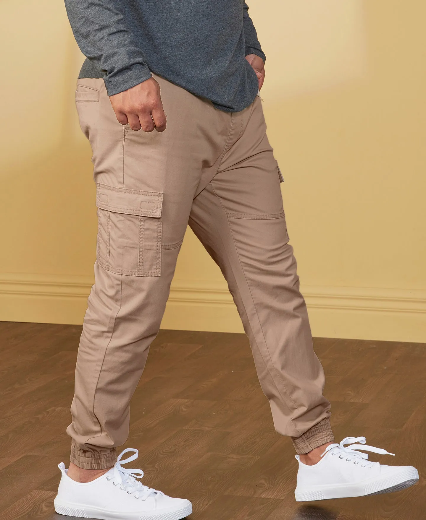 Men's Cargo Jogger Pant in Stone | Postie