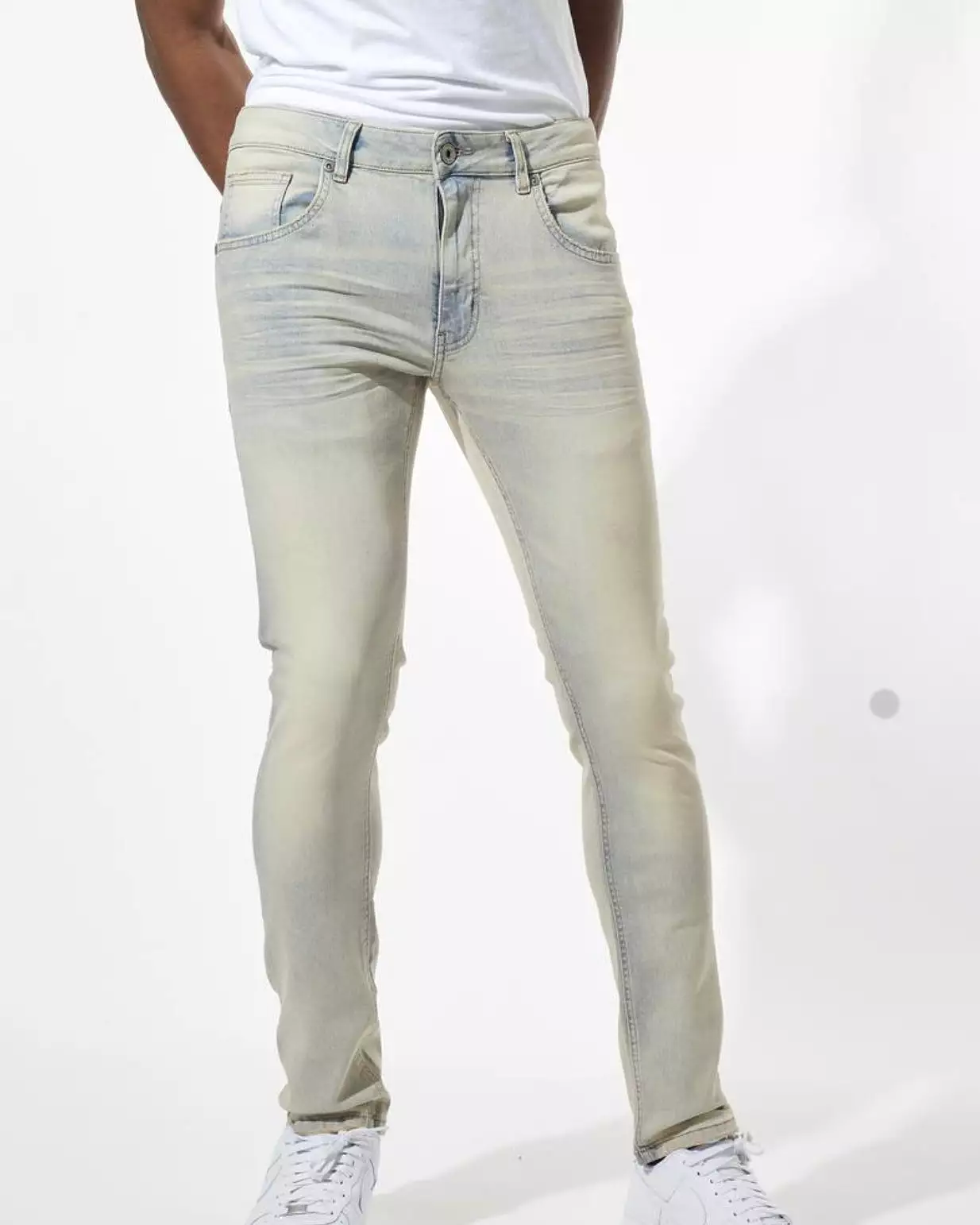 Men’s Basic Stretched Denim Jeans