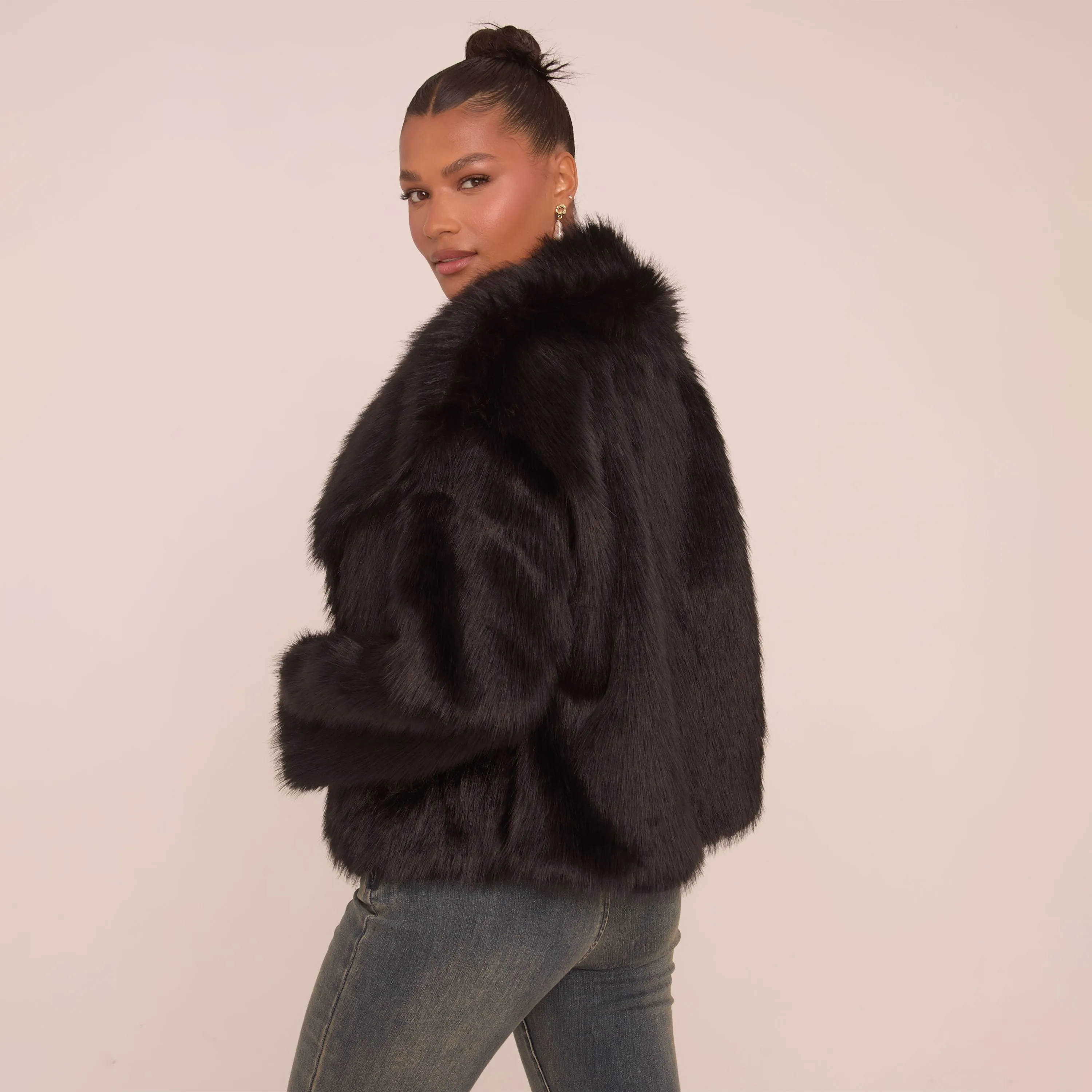 Oversized Collar Coat In Black Faux Fur