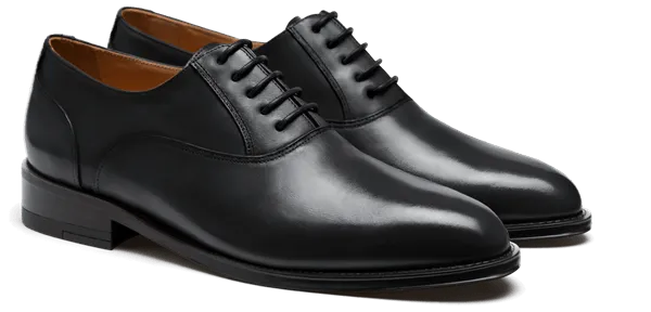 Oxford shoes in black leather