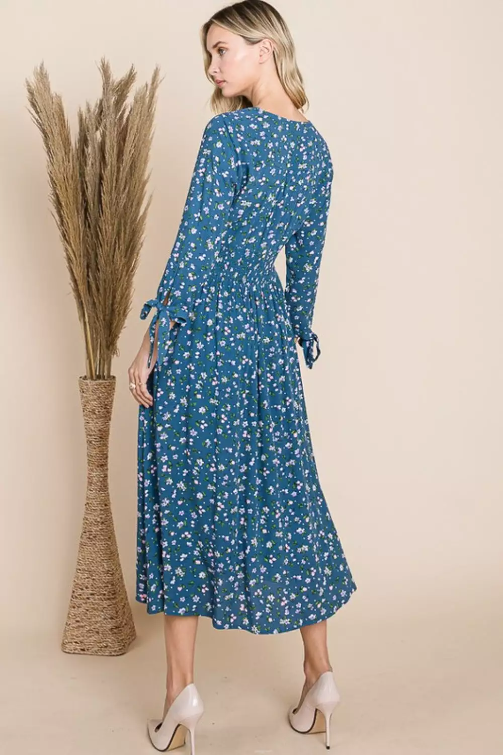 Reborn J Floral V-Neck Midi Dress