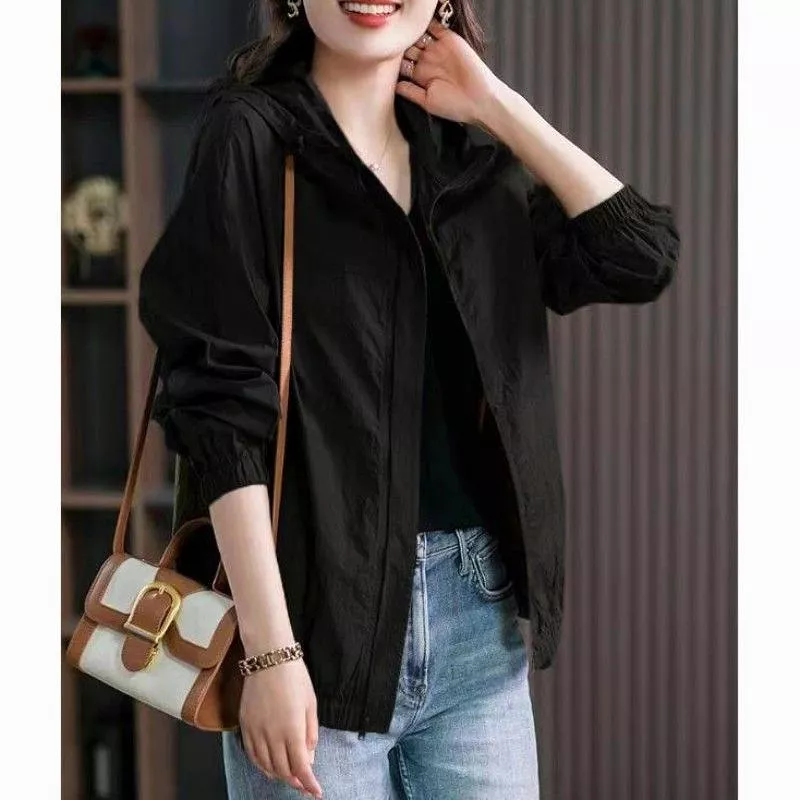 Summer hooded lightweight short jacket for women